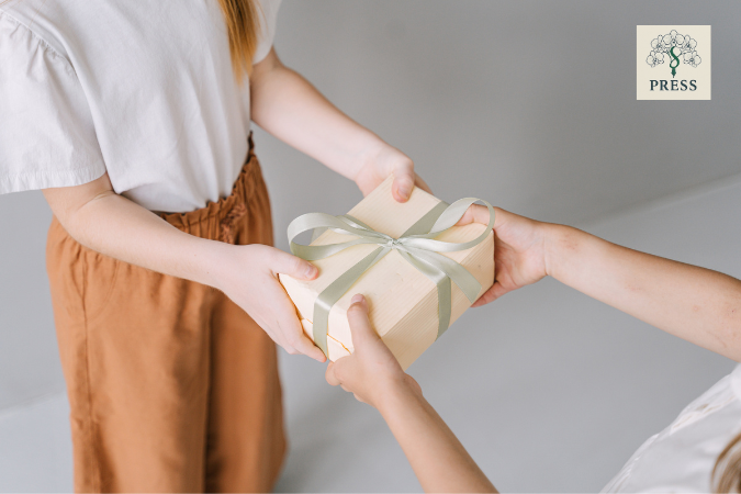 個人向けギフトの相場